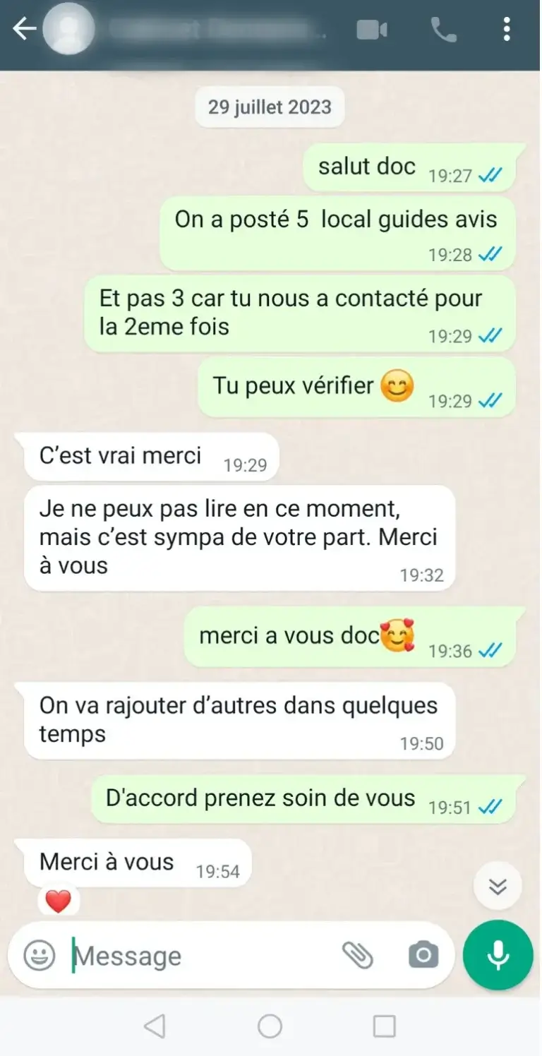 Client satisfait des avis Google positifs